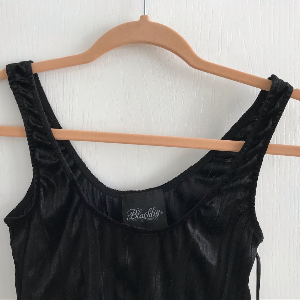 ✨Lip Service Blacklist Velveteen Fringe Top SzS NWT - Picture 2 of 5